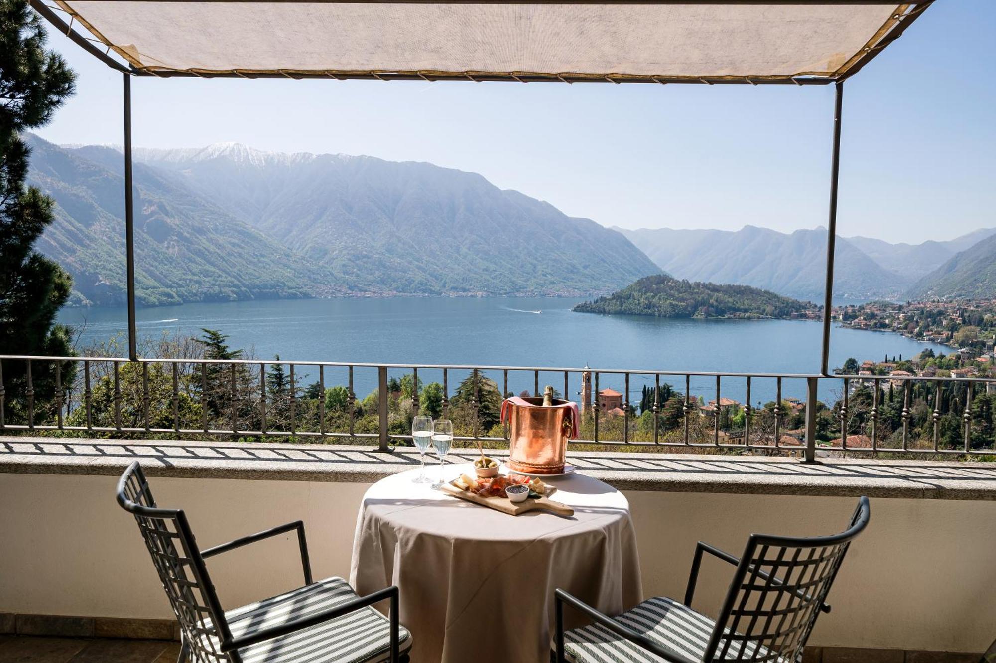Alveluu Ristorante E Suites เตรเมสโซ ภายนอก รูปภาพ
